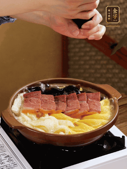 加水没过食材，煮15-20分钟